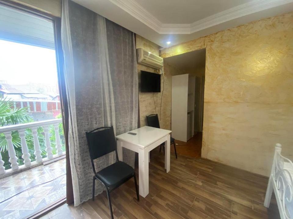 Elite Palace Plus Hotel Batumi Exterior foto